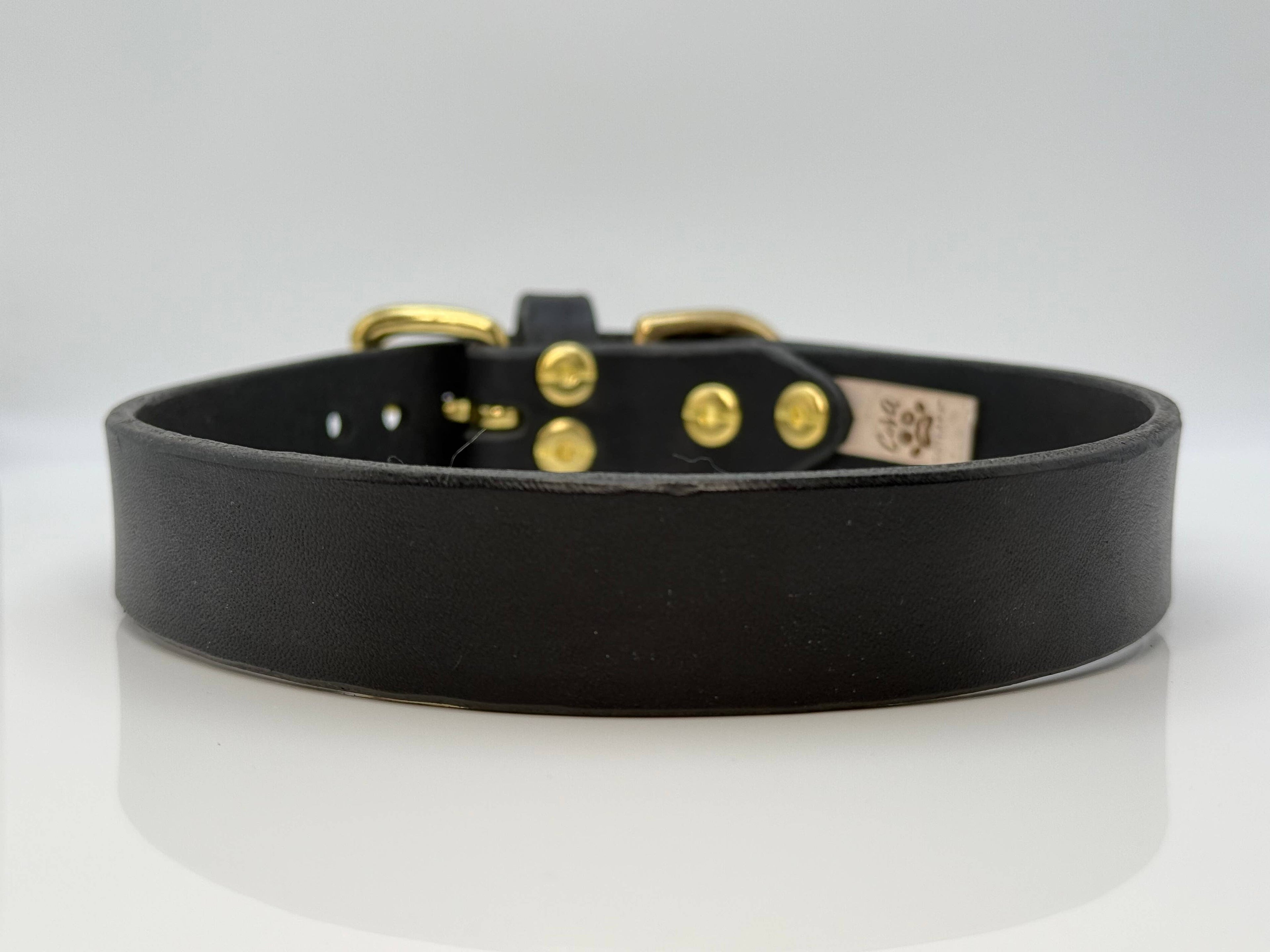 The Signature Collar